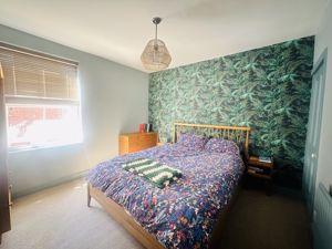 Bedroom - click for photo gallery
